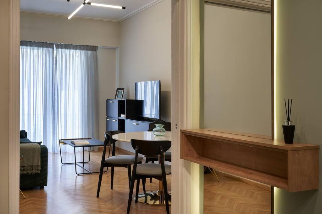 Apartament Little Gem: Modern Urban Retreat Ateny Zewnętrze zdjęcie